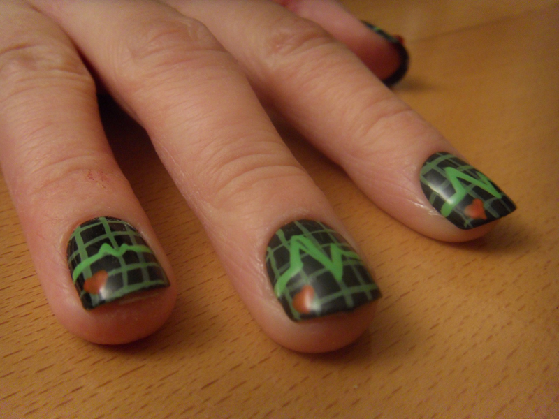 Heart Rate Monitor Manicure by Buzz Buzz Nail Art